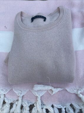 Tahari Women's Cashmere Crewneck Sweater in Light Blush